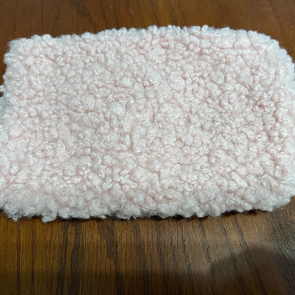 10/$10 Ipsy Pink and Burgundy Sherpa Pouch